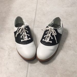 Retro saddle oxfords